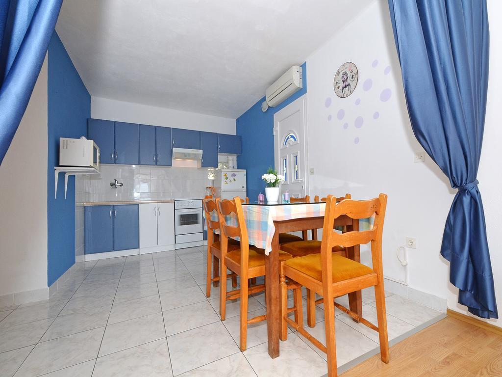 Sea View Apartment โตรกีร์ ภายนอก รูปภาพ